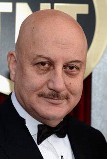 anupam kher personal life.